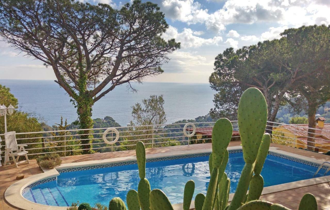 Holiday home Amazing In With House A Mountain View *